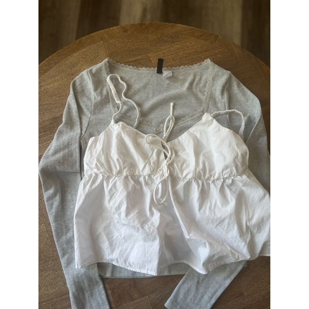 Women's Medium Top Lot of Two